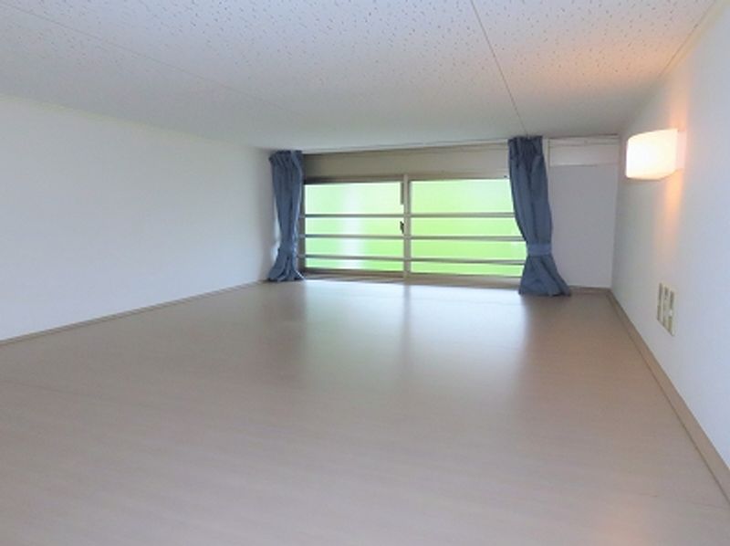 レオパレスニスモ 収納