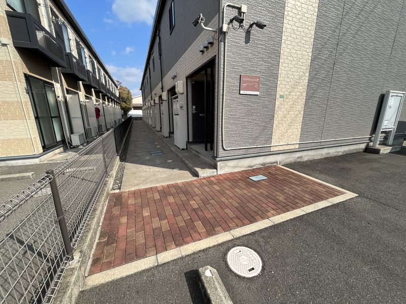 レオパレスＲｏｓｅＣｉｔｙ光洋 エントランス
