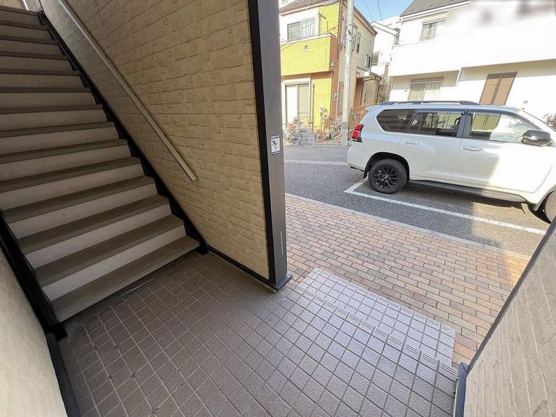 レオパレスリバーサイド住吉 エントランス