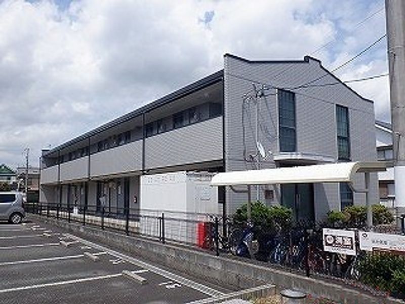 レオパレスひまわり 外観