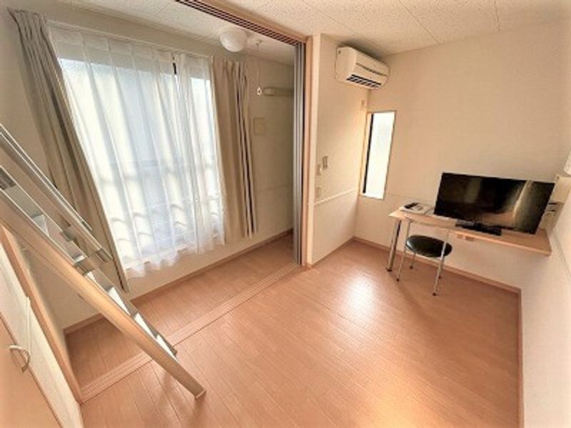 レオパレスグランティス　Ⅱ 寝室