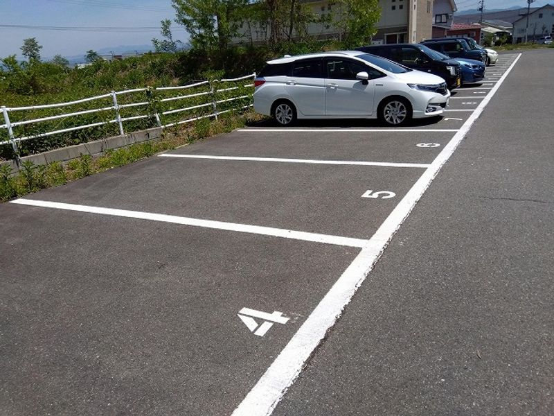 レオパレスＹｕＹｕⅠ 駐車場