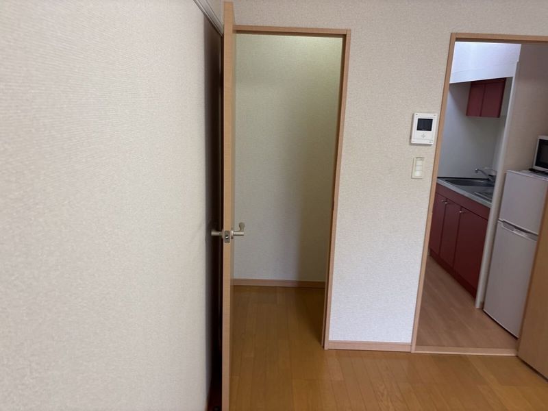 レオパレスあいりす 収納