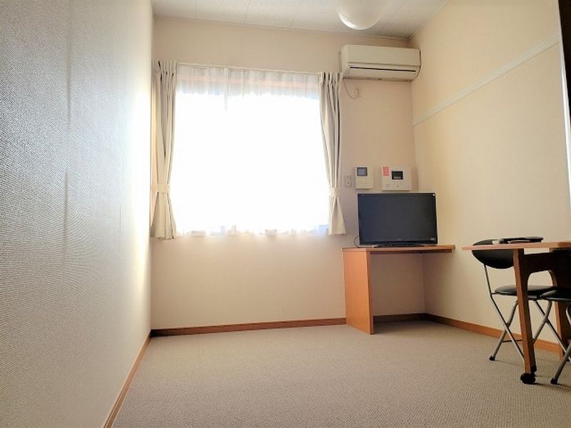 レオパレスアン　ティーム 居間