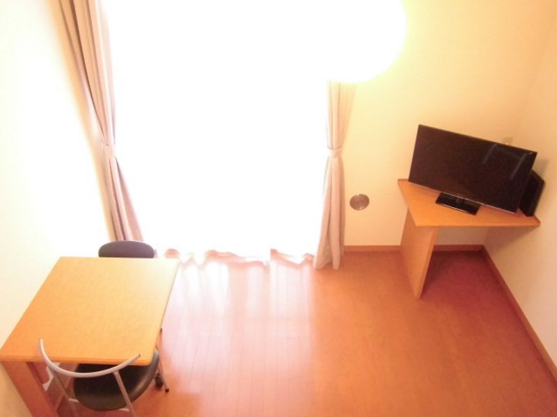 leopalace Flamingo 거실