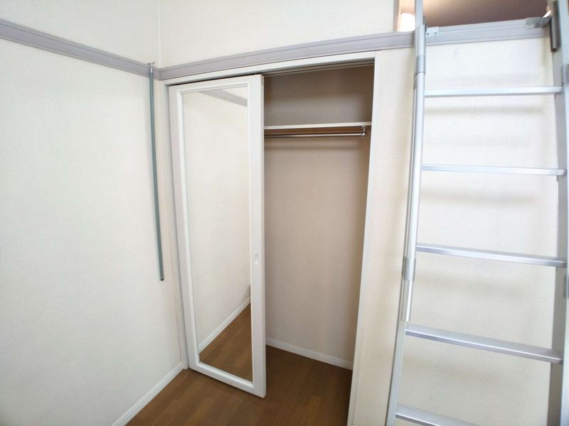 レオパレスクオーレ 収納
