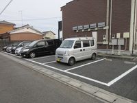 レオネクストコンカドール 駐車場