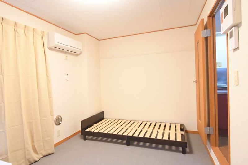 レオパレス池袋ウエスト 居間