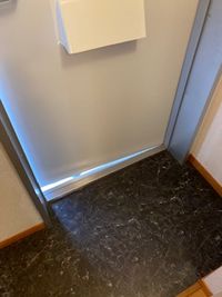 レオパレス東荘園 玄関
