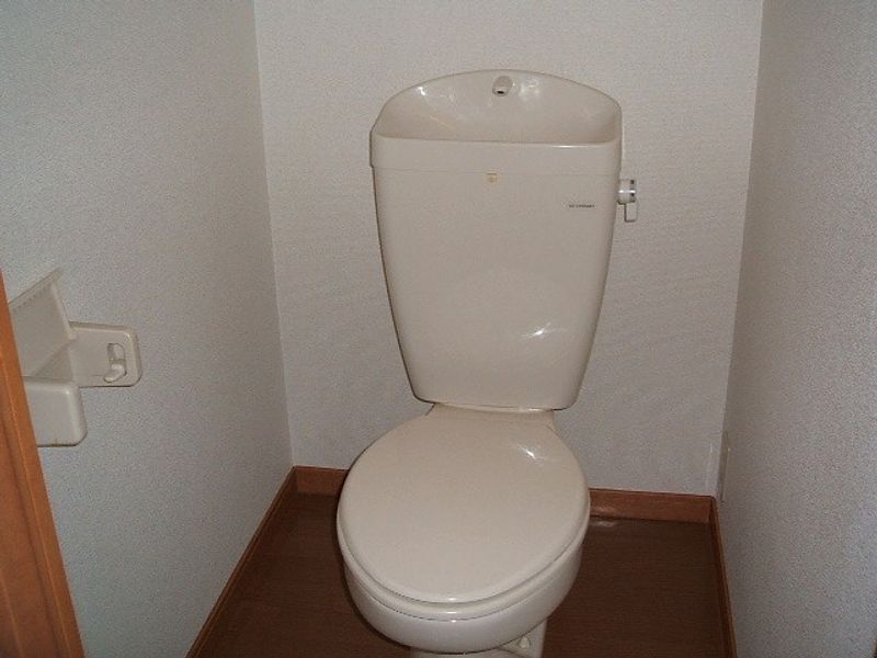 レオパレスＯＫＡ トイレ