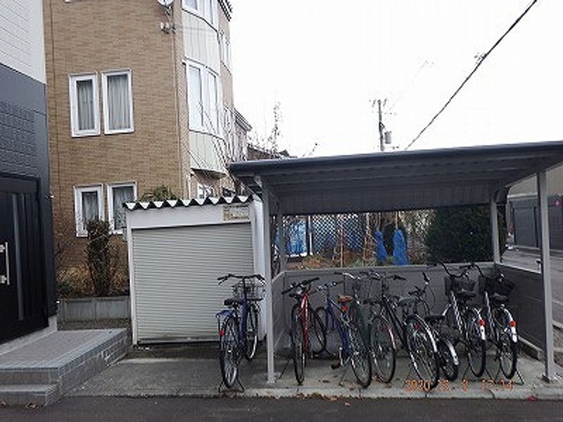 レオパレスツインズＣ 共用部分