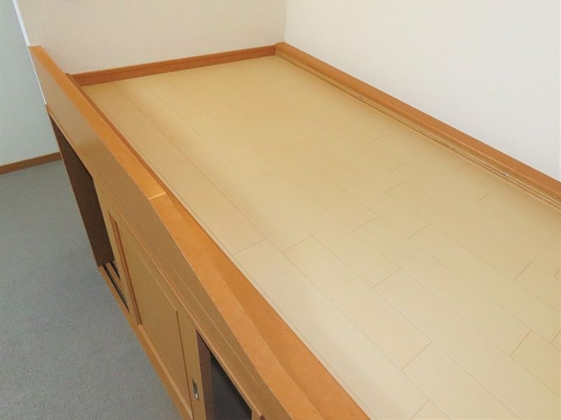 レオパレスらいちょう 寝室