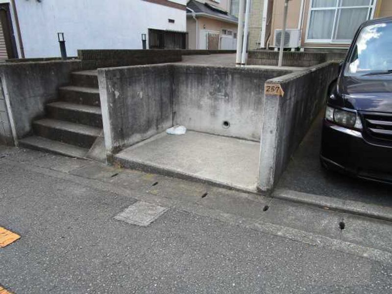 レオパレスルミエール 共用部分