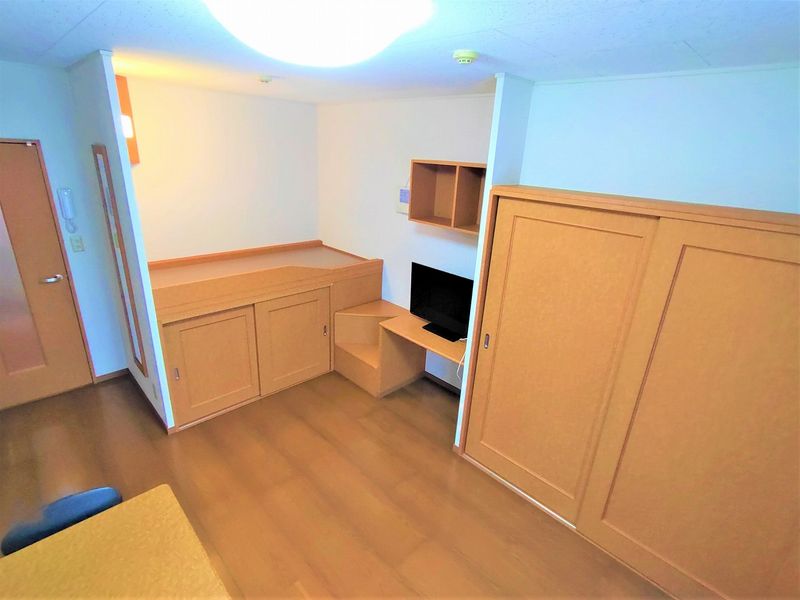 レオパレスセイバー 居間
