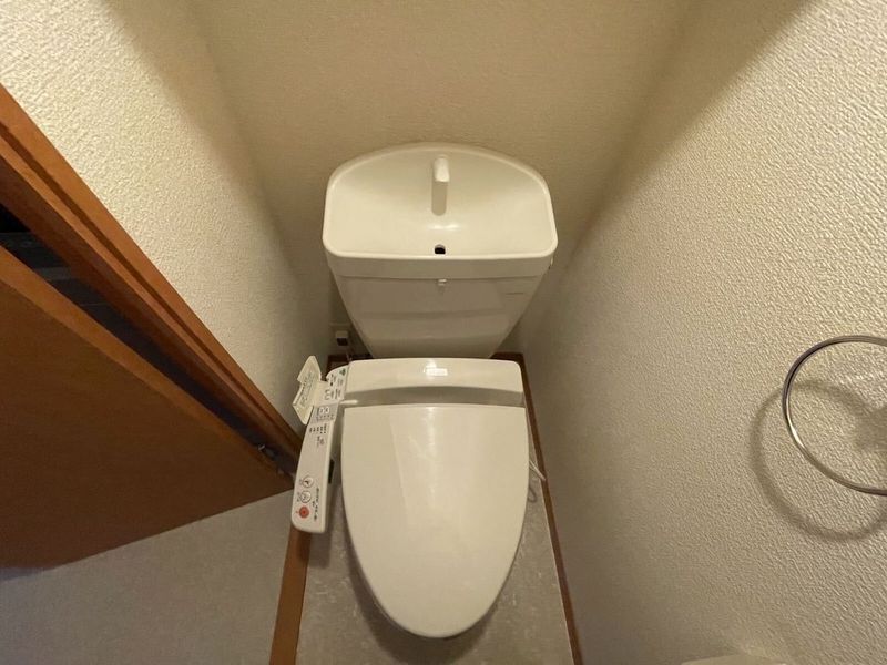 レオパレスＣＡＭＥＬＬＩＡⅡ トイレ