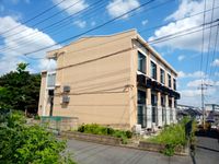 レオパレス希望の丘 外観