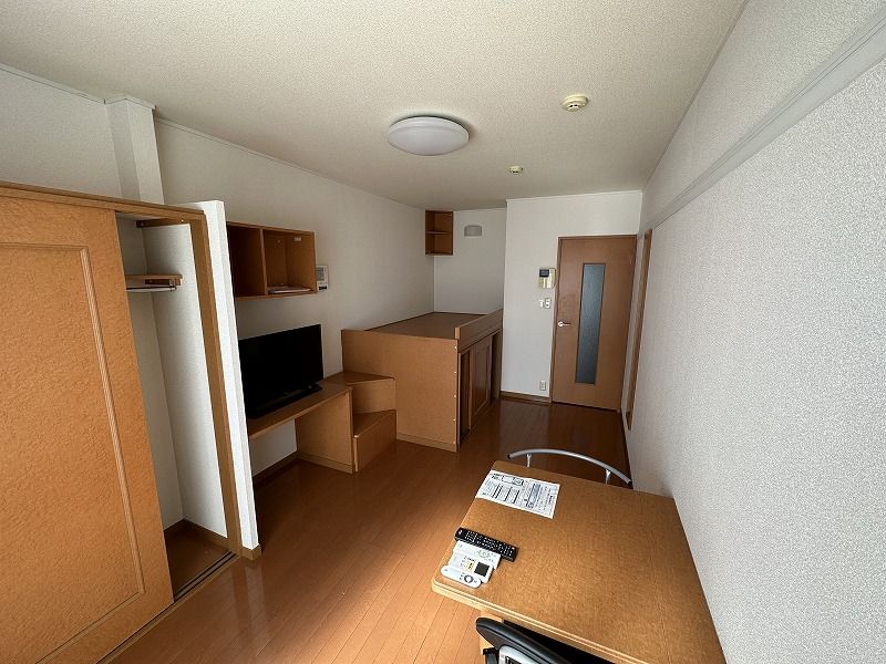 レオパレスヴィヴァルディ 居間