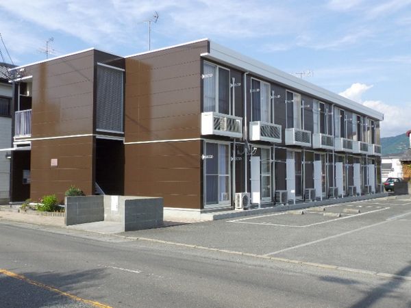 レオパレスおおむら 外観