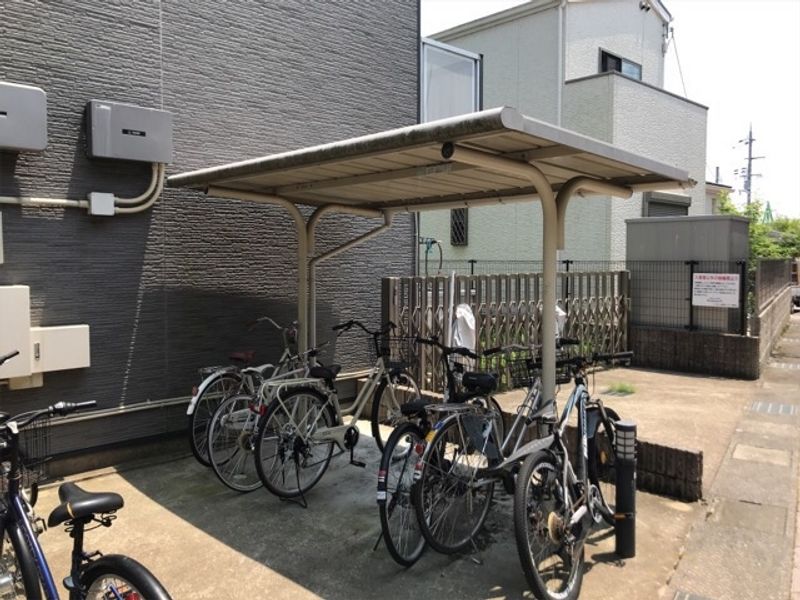 レオパレスラ　グラシューズ 共用部分