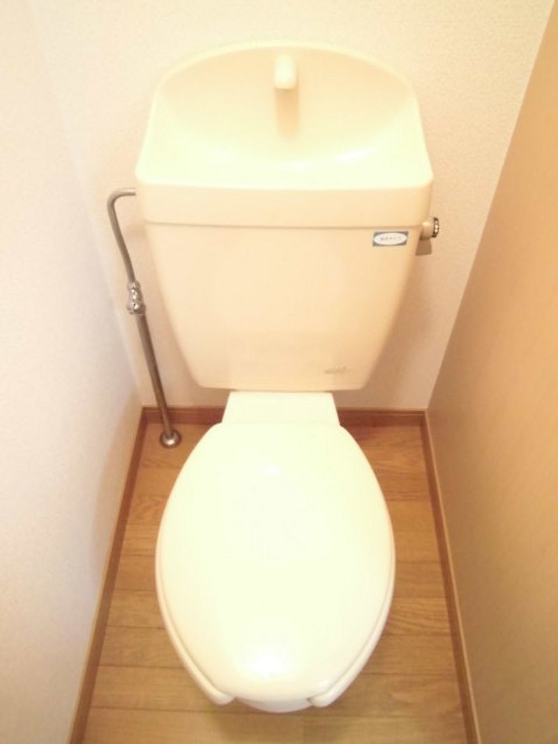 レオパレスエクセル トイレ