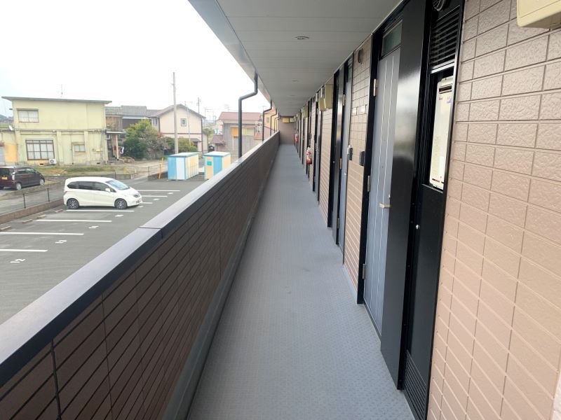 レオパレススリーアーチ 共用部分