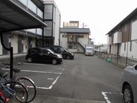 レオパレスクリフ柳都 駐車場