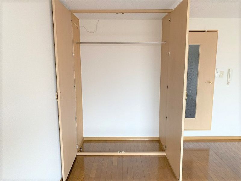 レオパレスヴィラ 収納