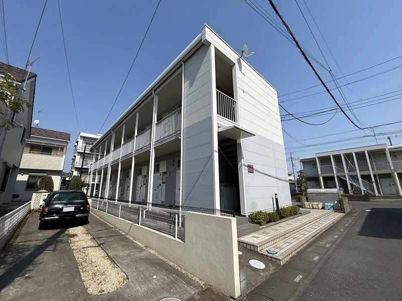レオパレスサニーホームズ 外観