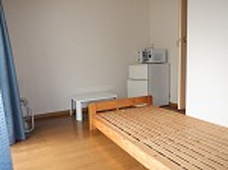 レオパレスカサベルデ その他