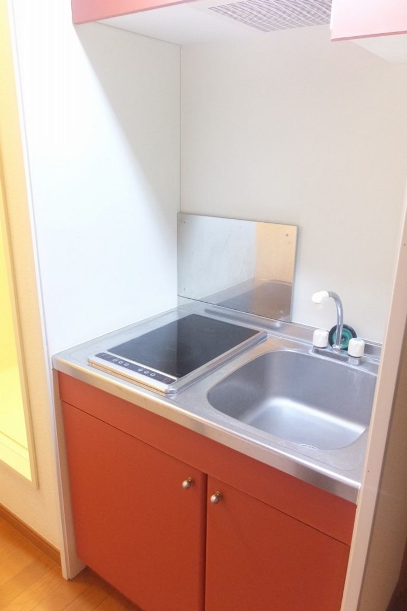レオパレスチロルα キッチン