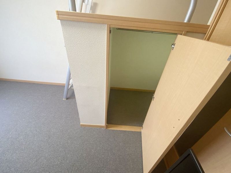 レオパレス道明町 収納