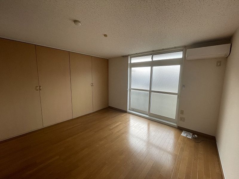 レオパレス向日葵 寝室