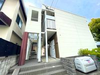 レオパレスヒロ エントランス