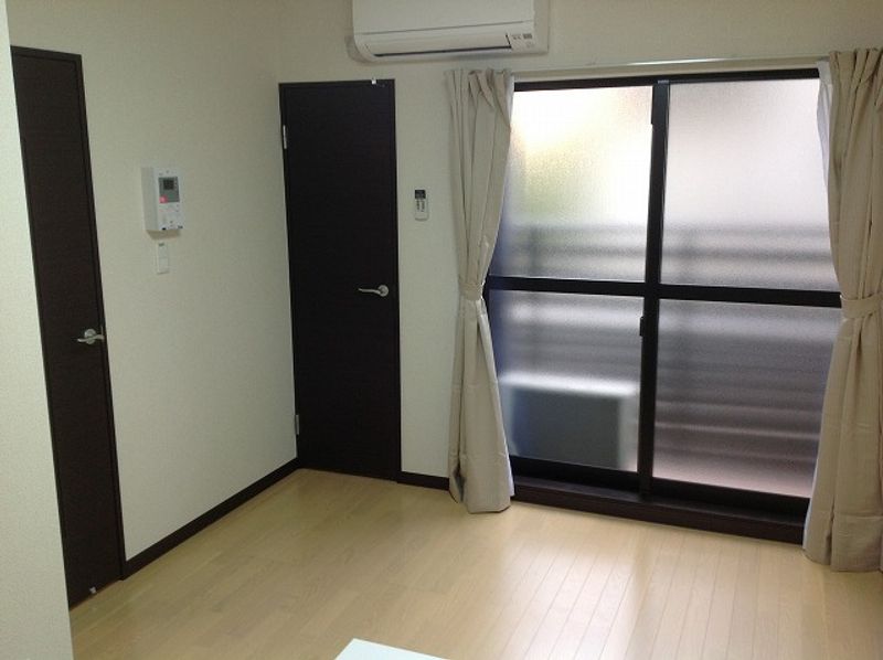 レオネクスト小山クイーン館 居間