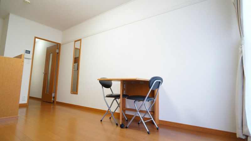 レオパレスハートリーフ 居間