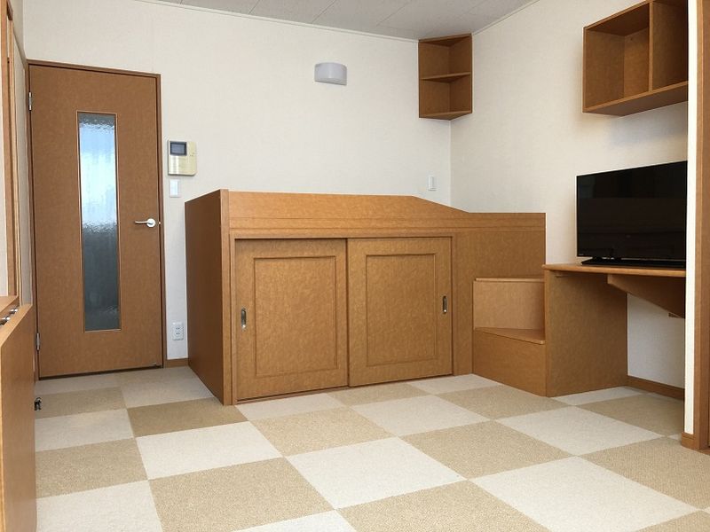 レオパレス南４３２ 居間