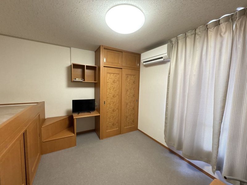 レオパレスアサクラⅡ 居間