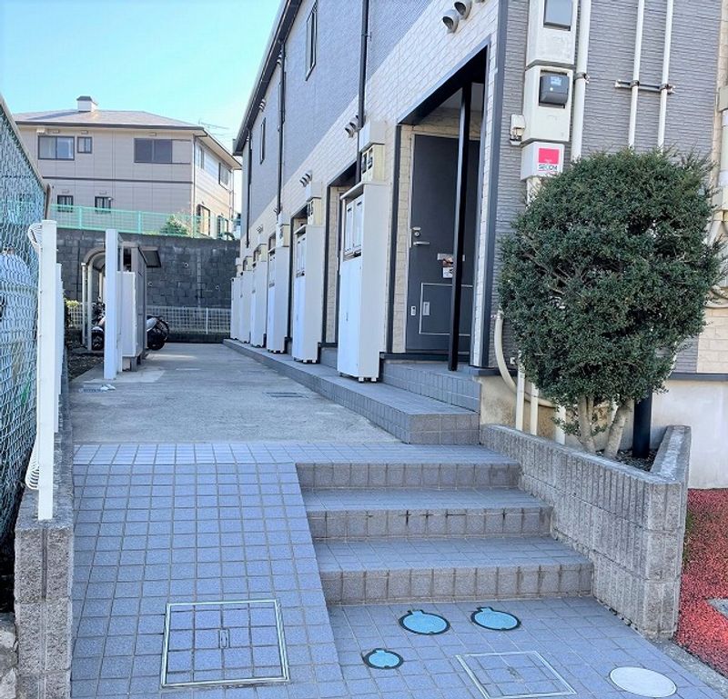 レオパレスパピヨンＡ エントランス