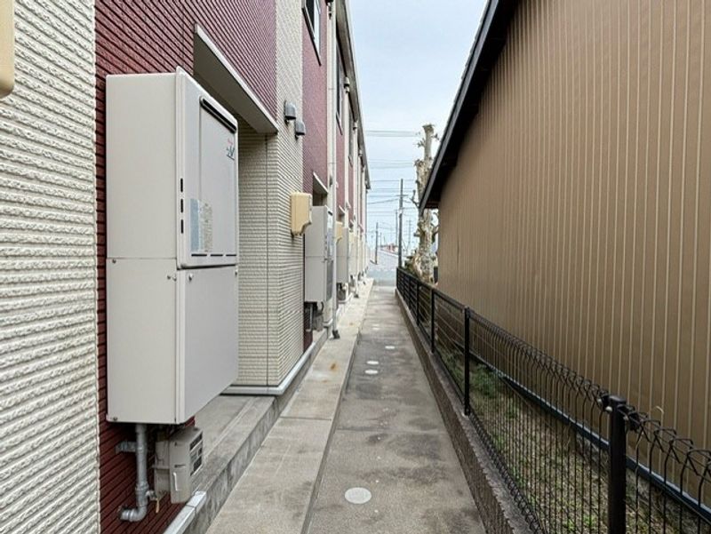レオネクスト栄 玄関