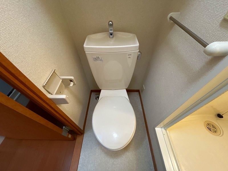 レオパレスプランドール高島 トイレ