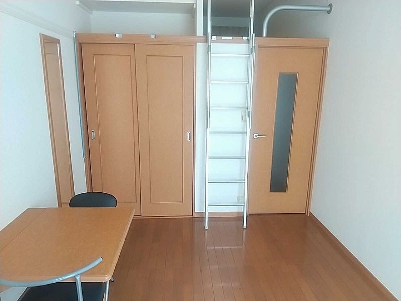レオパレスコスモⅡ 居間