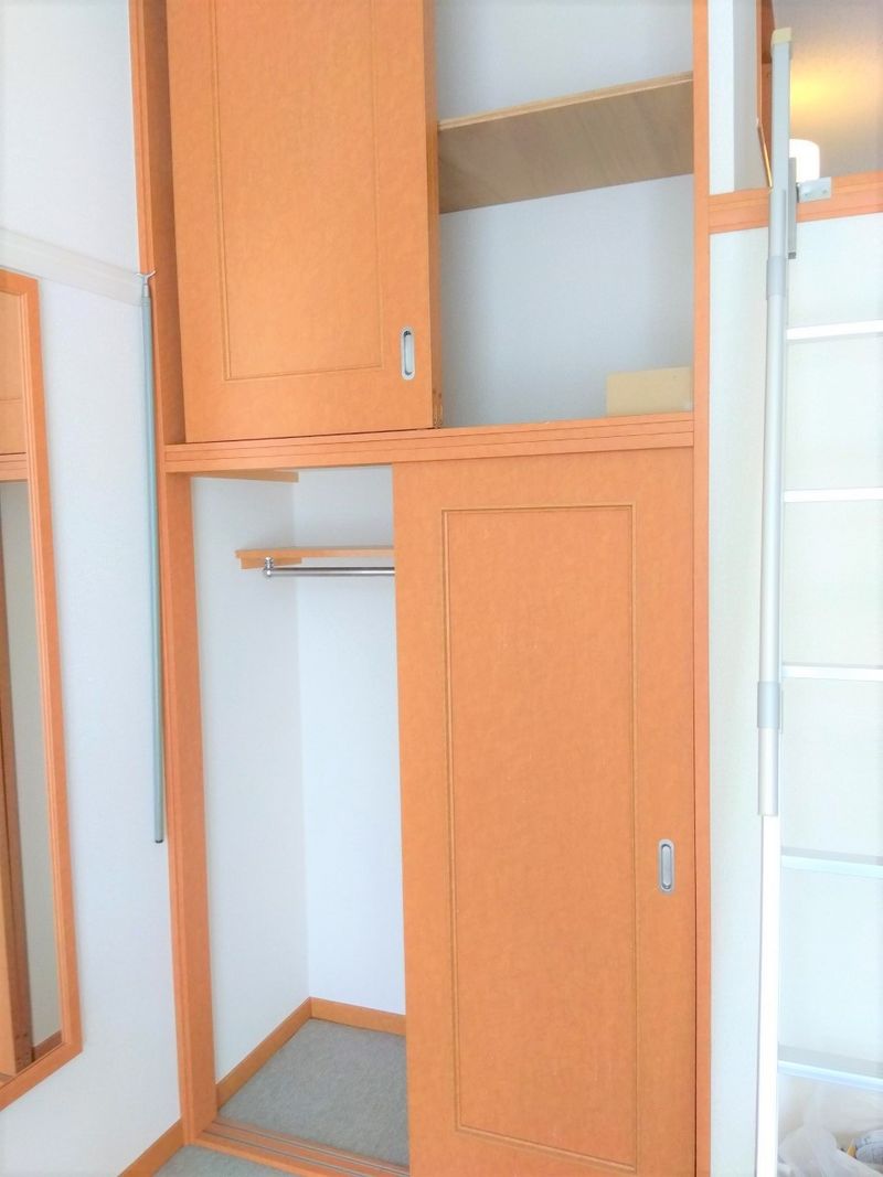 レオパレスオネスティ 収納