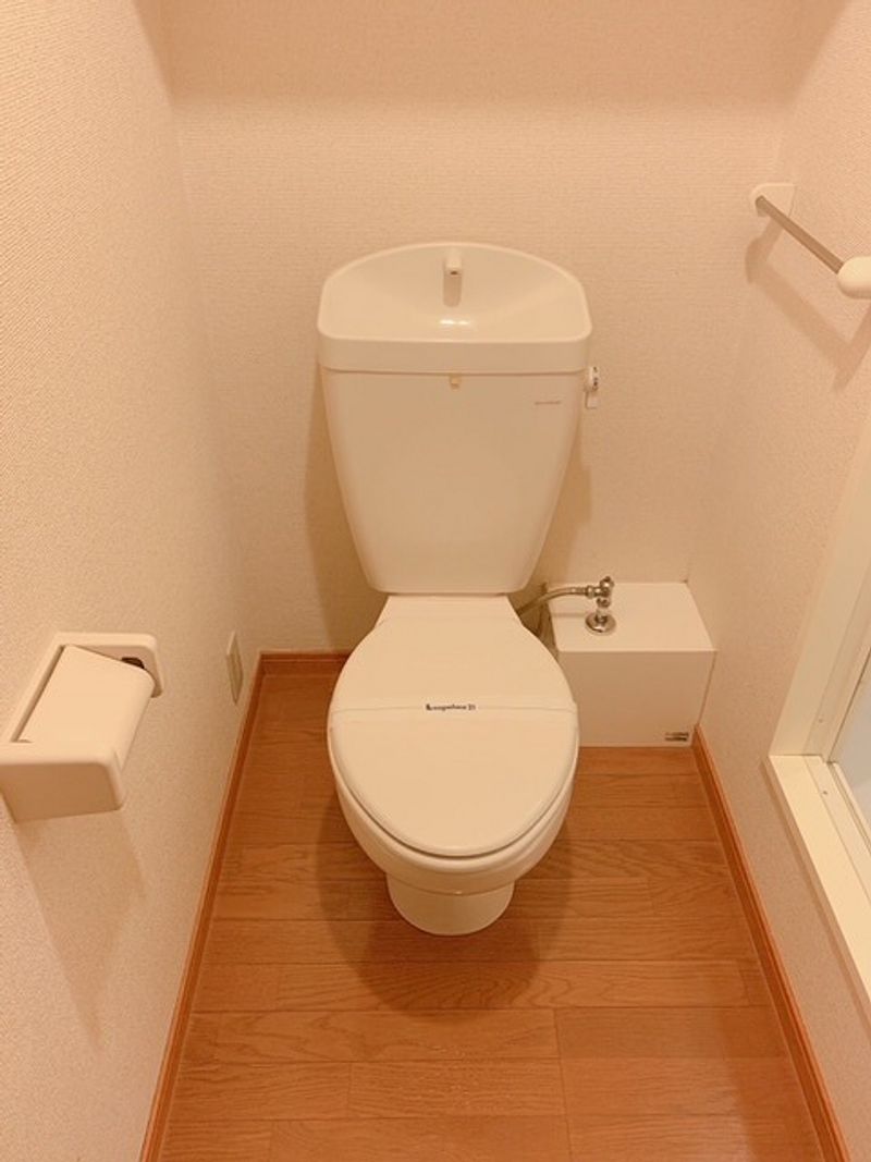 レオパレスＣｈｅｚ　ｍｏｉ　Ｎ トイレ