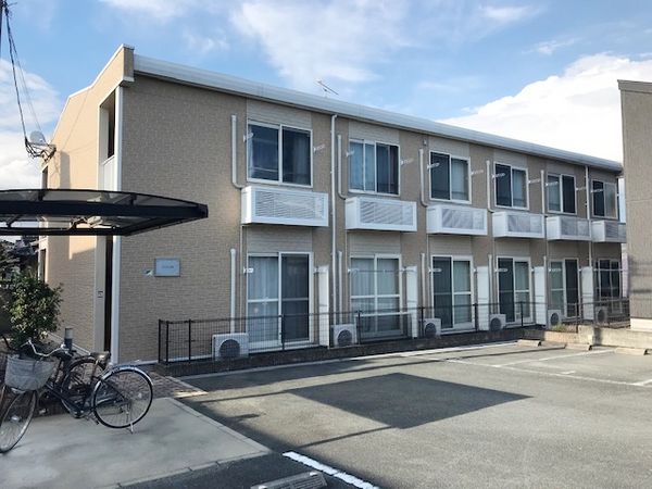 レオパレスウィル大川 外観