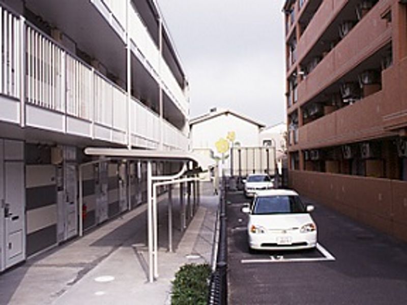 レオパレスアゼリア 共用部分