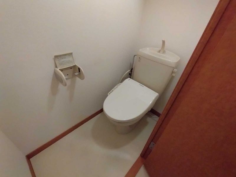 レオパレスＣｏｍｆｏｒｔ トイレ