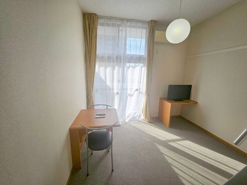 レオパレスｇｒｏｗ 居間