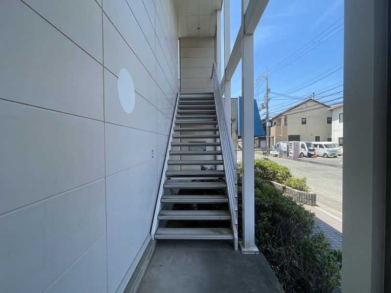 レオパレス向Ｂ エントランス
