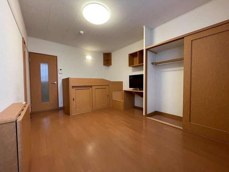 レオパレスビラ５２４ 居間