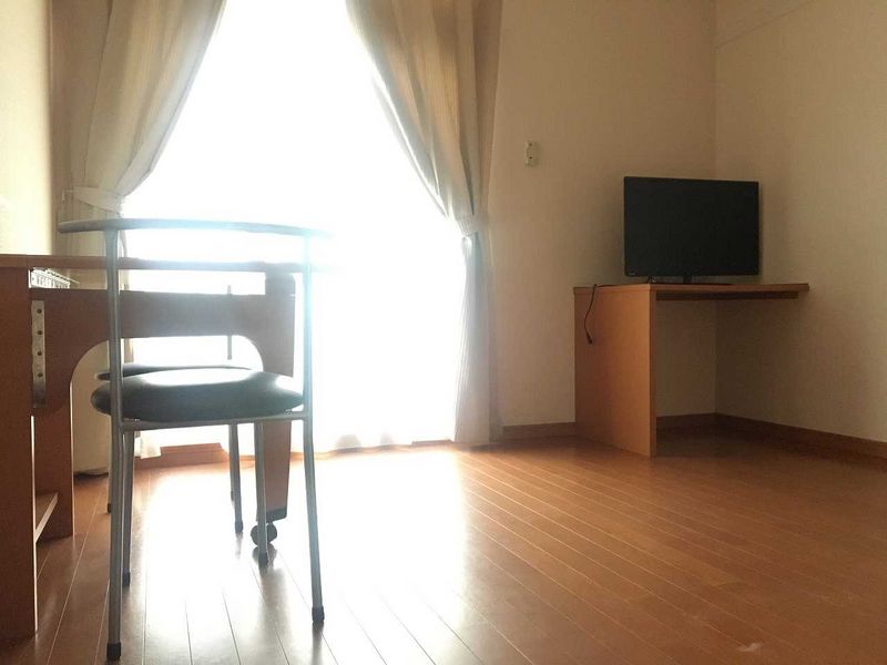 レオパレスｂｉｓｓｅｒ 居間